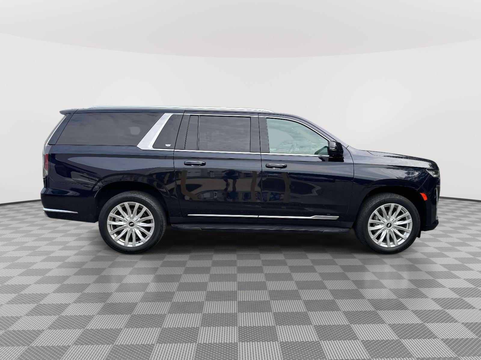 2022 Cadillac Escalade ESV 4WD Luxury