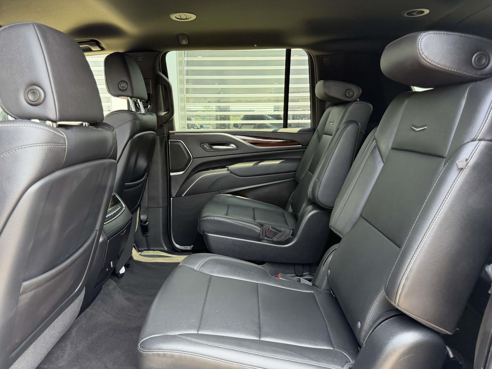2023 Cadillac Escalade ESV 4WD Luxury
