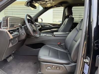 2023 Cadillac Escalade ESV 4WD Luxury