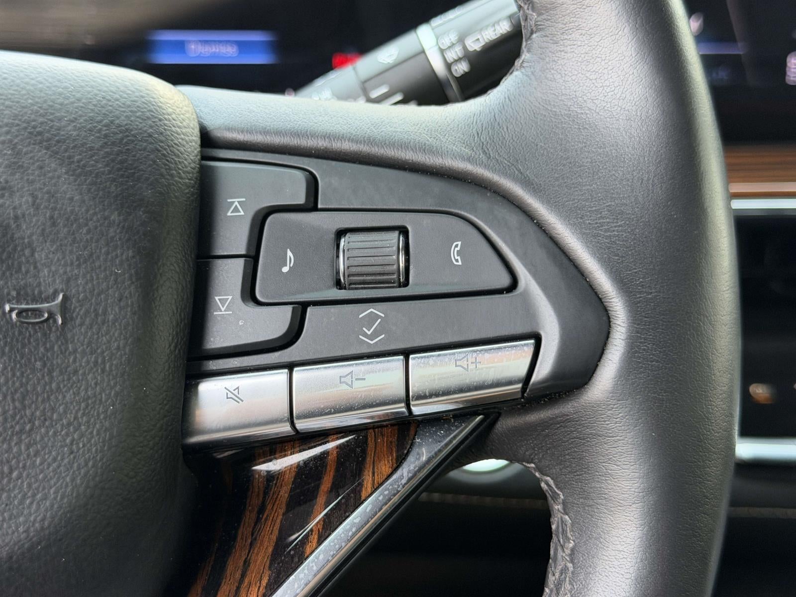 2023 Cadillac Escalade ESV 4WD Luxury