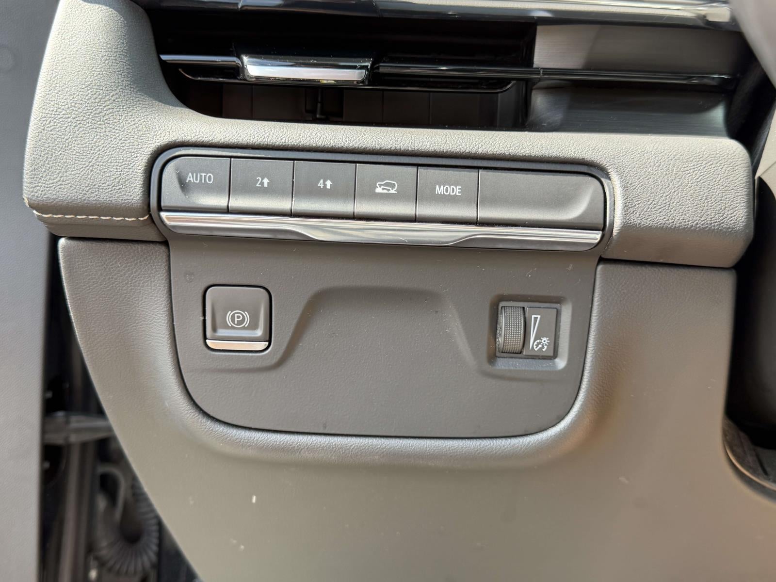 2023 Cadillac Escalade ESV 4WD Luxury