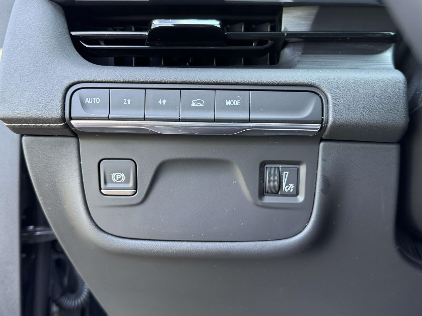 2024 Cadillac Escalade ESV 4WD Premium Luxury