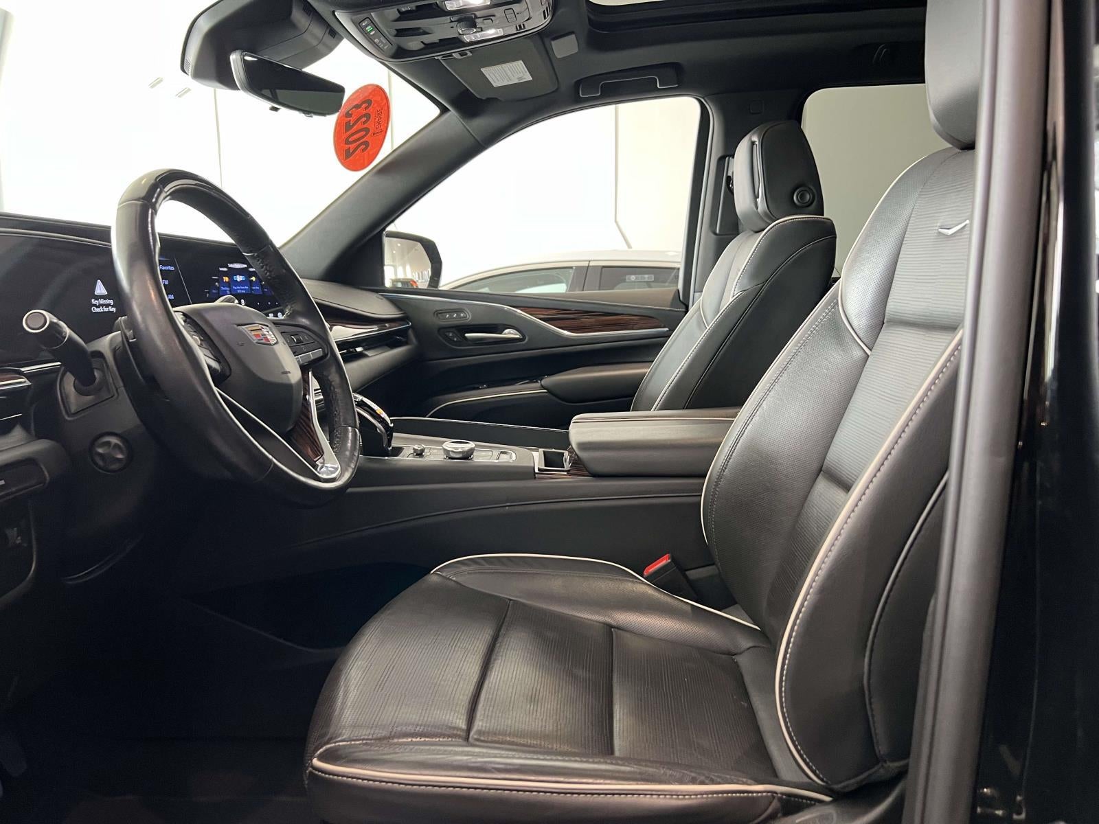 2023 Cadillac Escalade ESV 4WD Premium Luxury