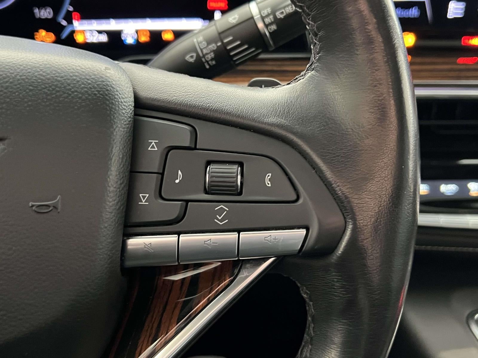 2023 Cadillac Escalade ESV 4WD Premium Luxury