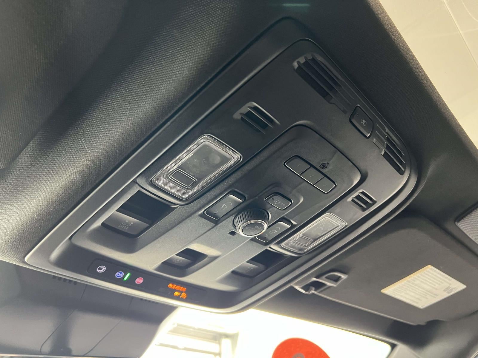 2023 Cadillac Escalade ESV 4WD Premium Luxury