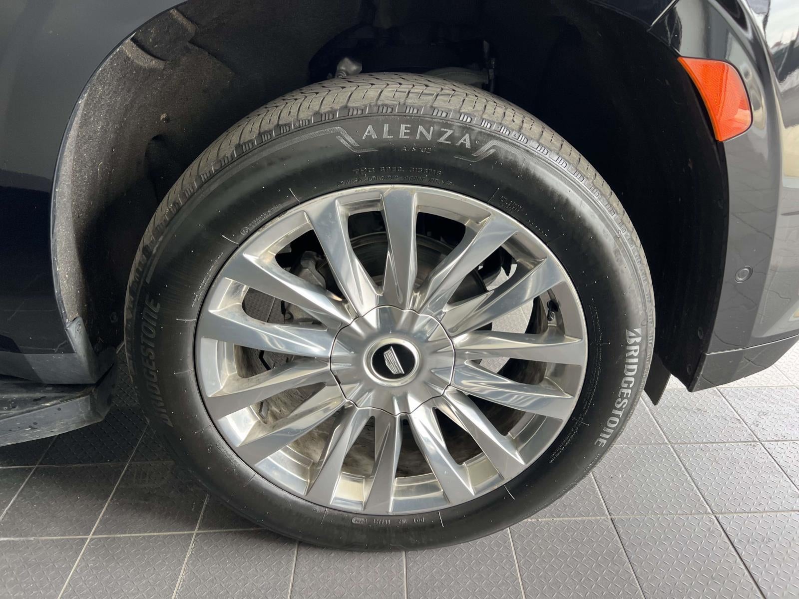 2023 Cadillac Escalade ESV 4WD Premium Luxury