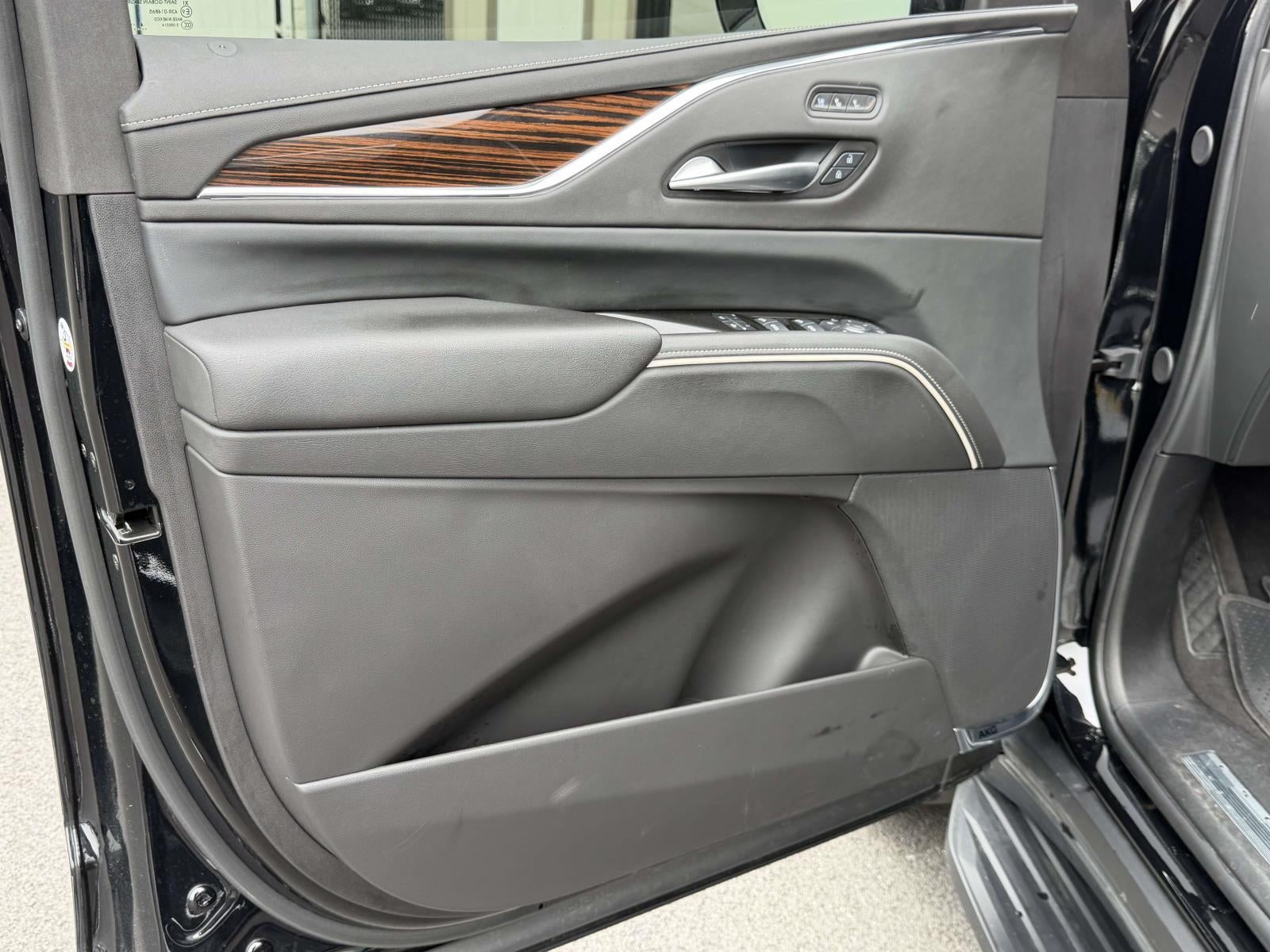 2024 Cadillac Escalade ESV 4WD Premium Luxury