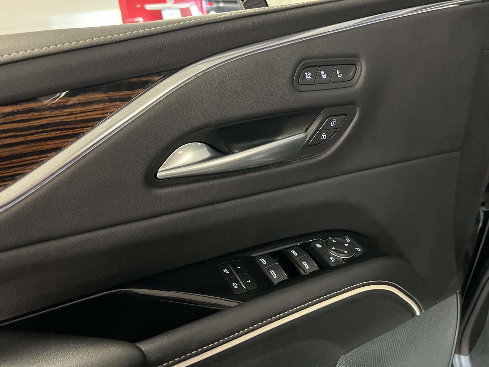 2023 Cadillac Escalade ESV 4WD Premium Luxury