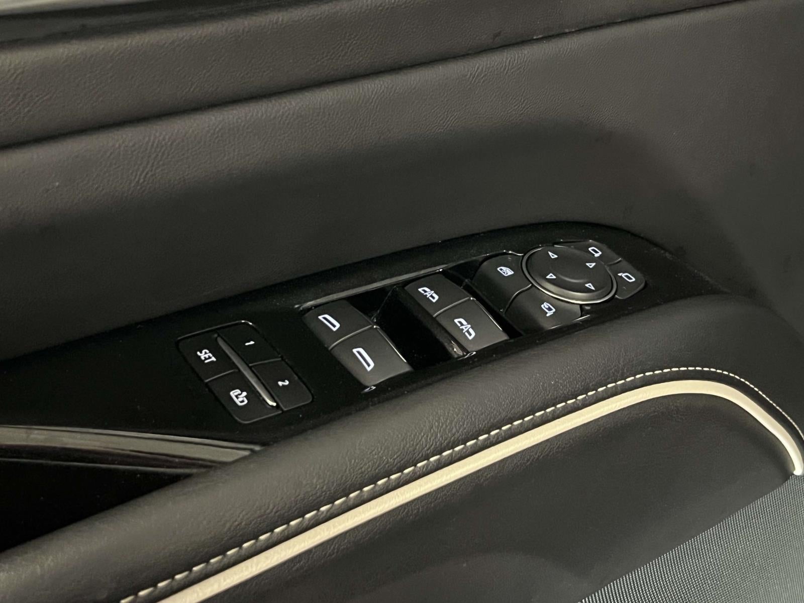 2023 Cadillac Escalade ESV 4WD Premium Luxury