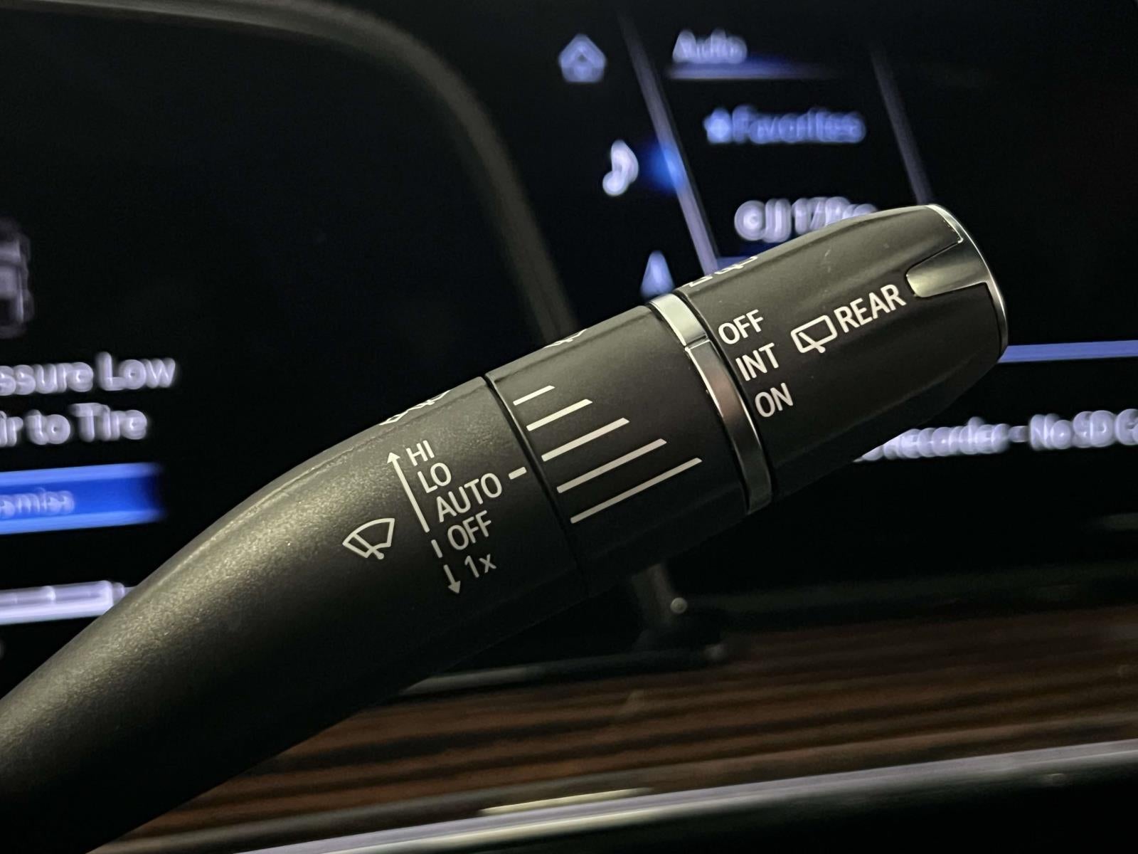 2023 Cadillac Escalade ESV 4WD Premium Luxury