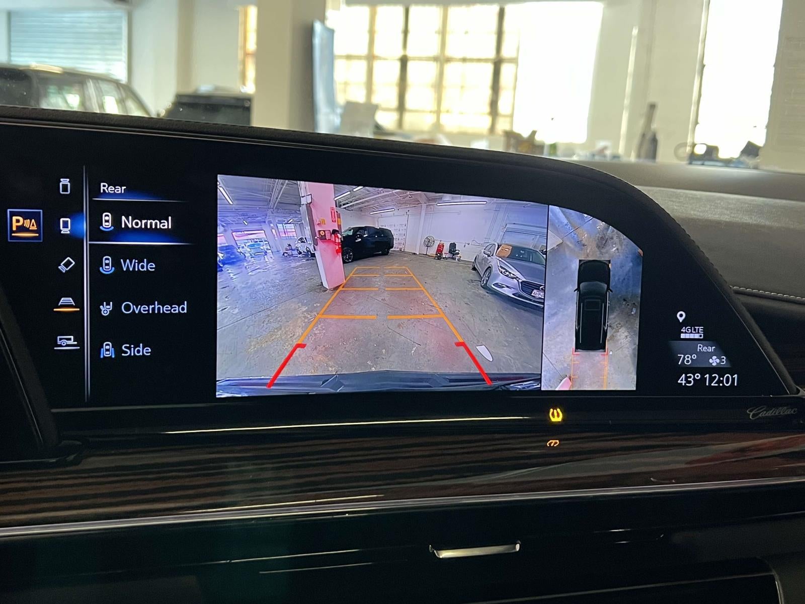 2023 Cadillac Escalade ESV 4WD Premium Luxury