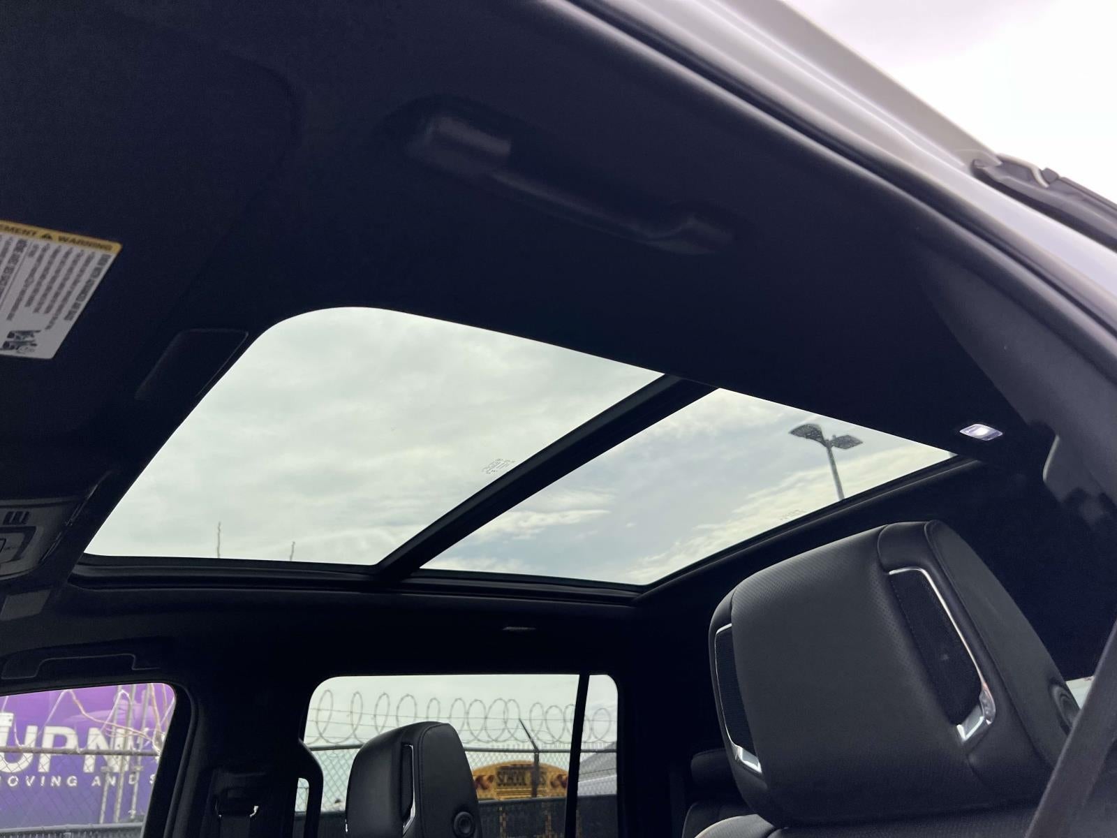 2023 Cadillac Escalade ESV 4WD Premium Luxury