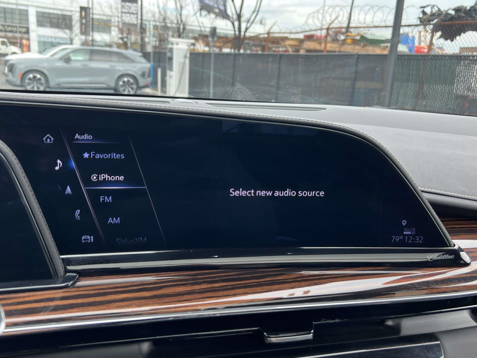 2023 Cadillac Escalade ESV 4WD Premium Luxury