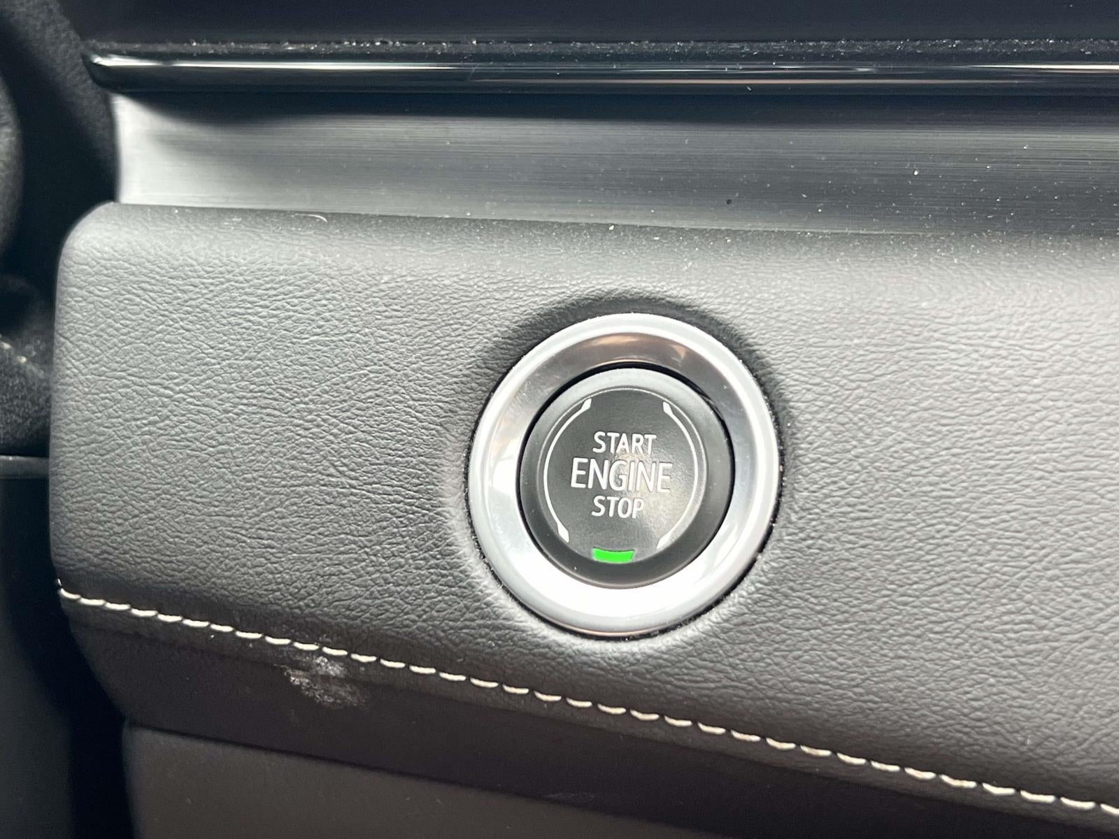 2023 Cadillac Escalade ESV 4WD Premium Luxury