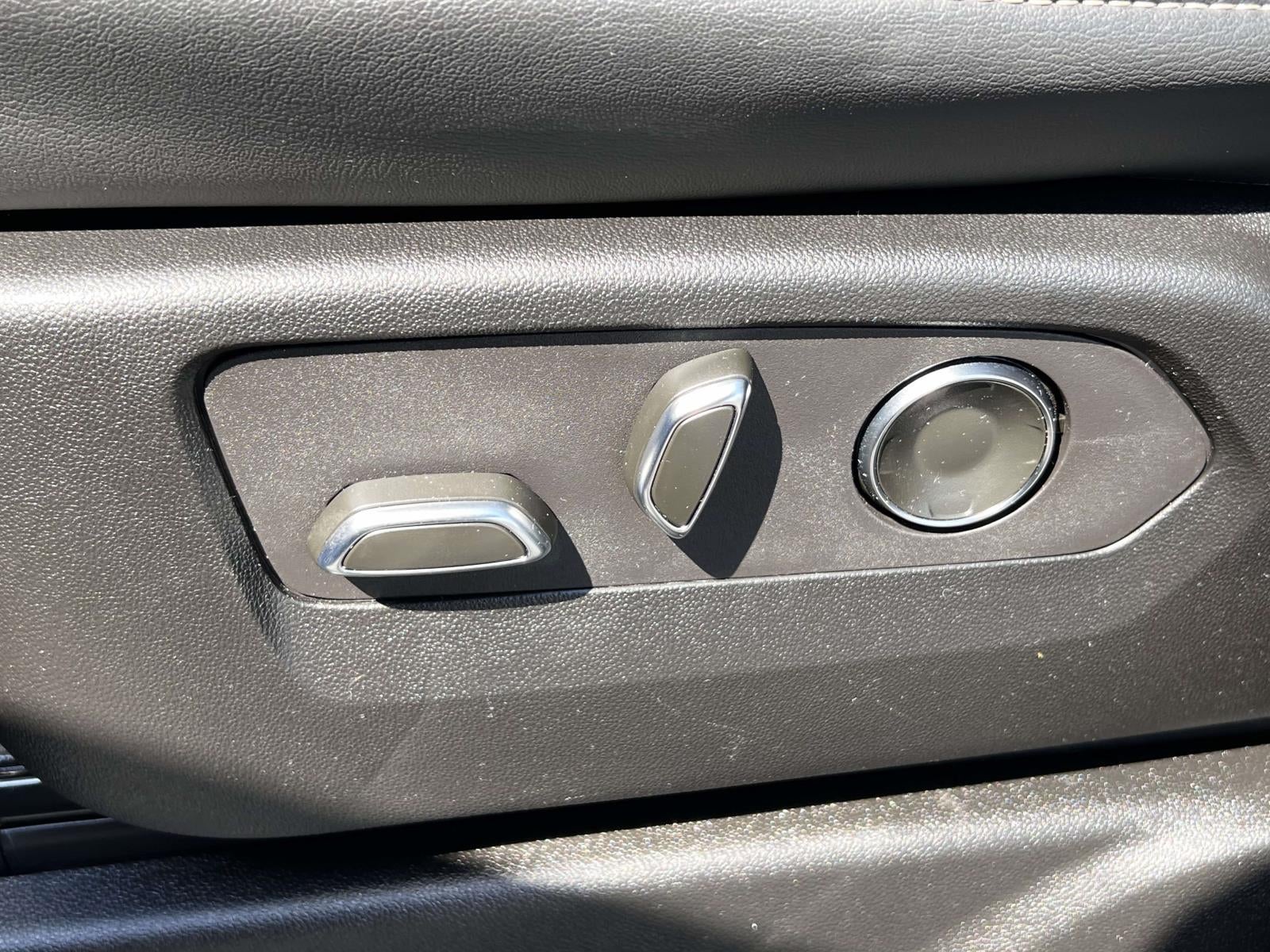 2024 Cadillac Escalade ESV 4WD Premium Luxury