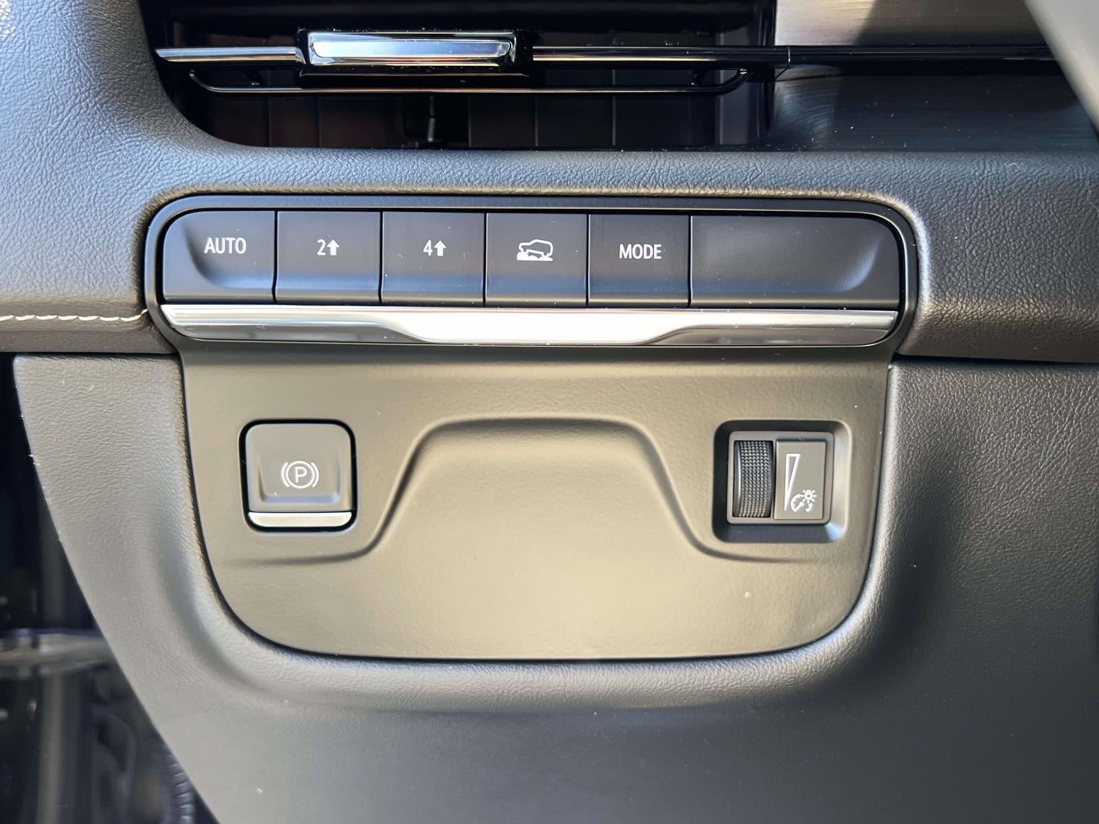 2024 Cadillac Escalade ESV 4WD Premium Luxury