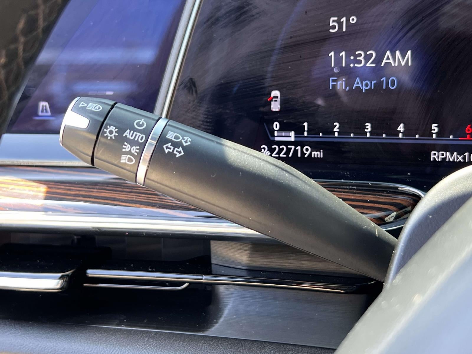 2024 Cadillac Escalade ESV 4WD Premium Luxury