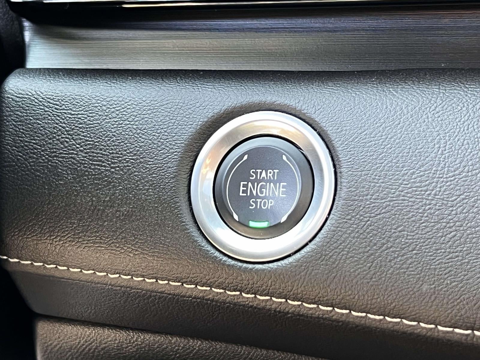 2024 Cadillac Escalade ESV 4WD Premium Luxury