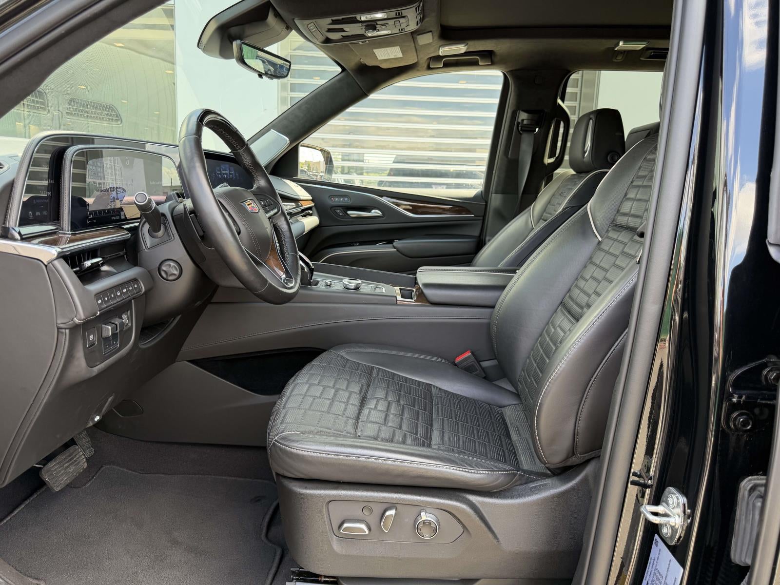 2024 Cadillac Escalade ESV 4WD Premium Luxury Platinum