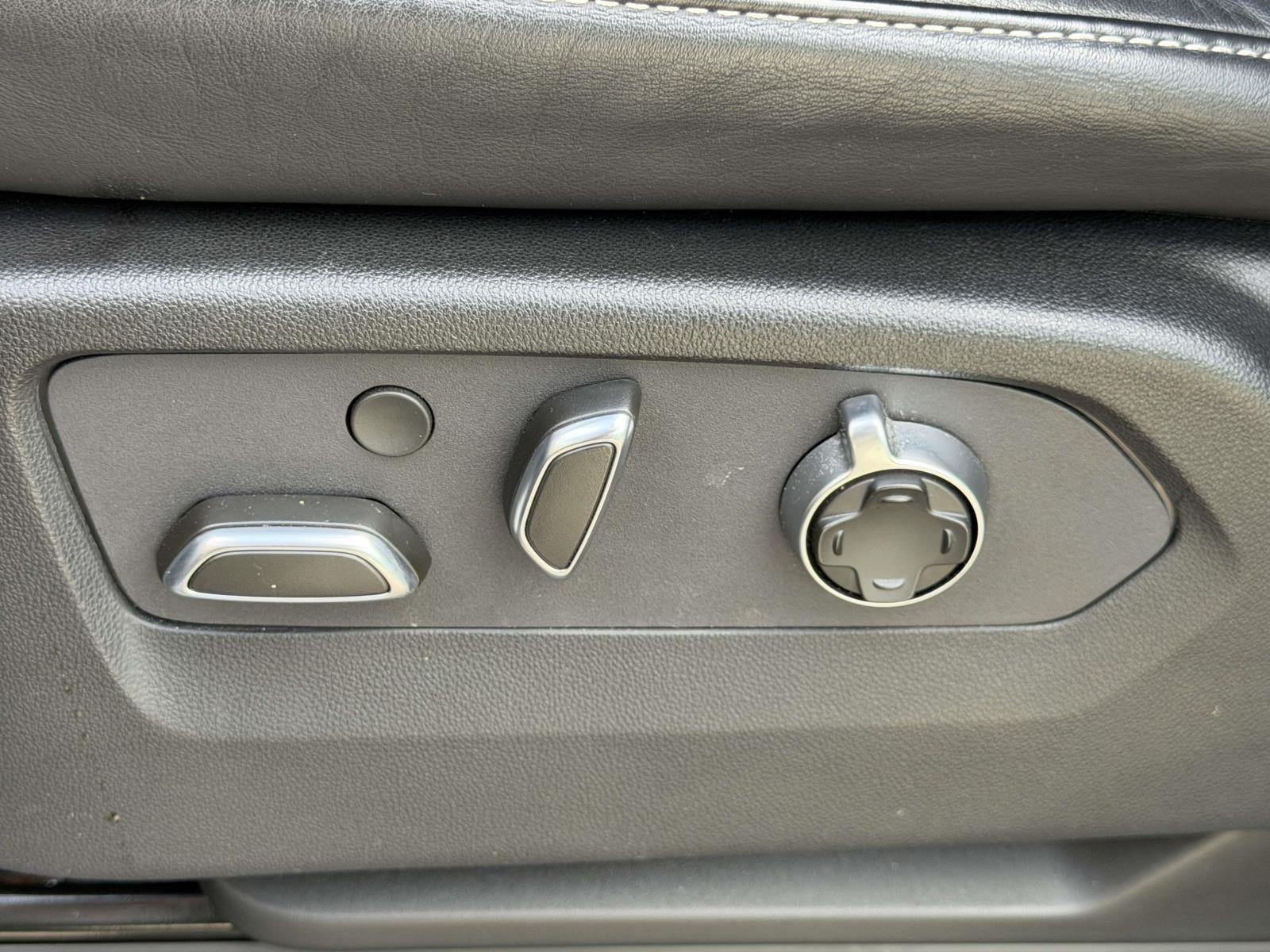 2024 Cadillac Escalade ESV 4WD Premium Luxury Platinum