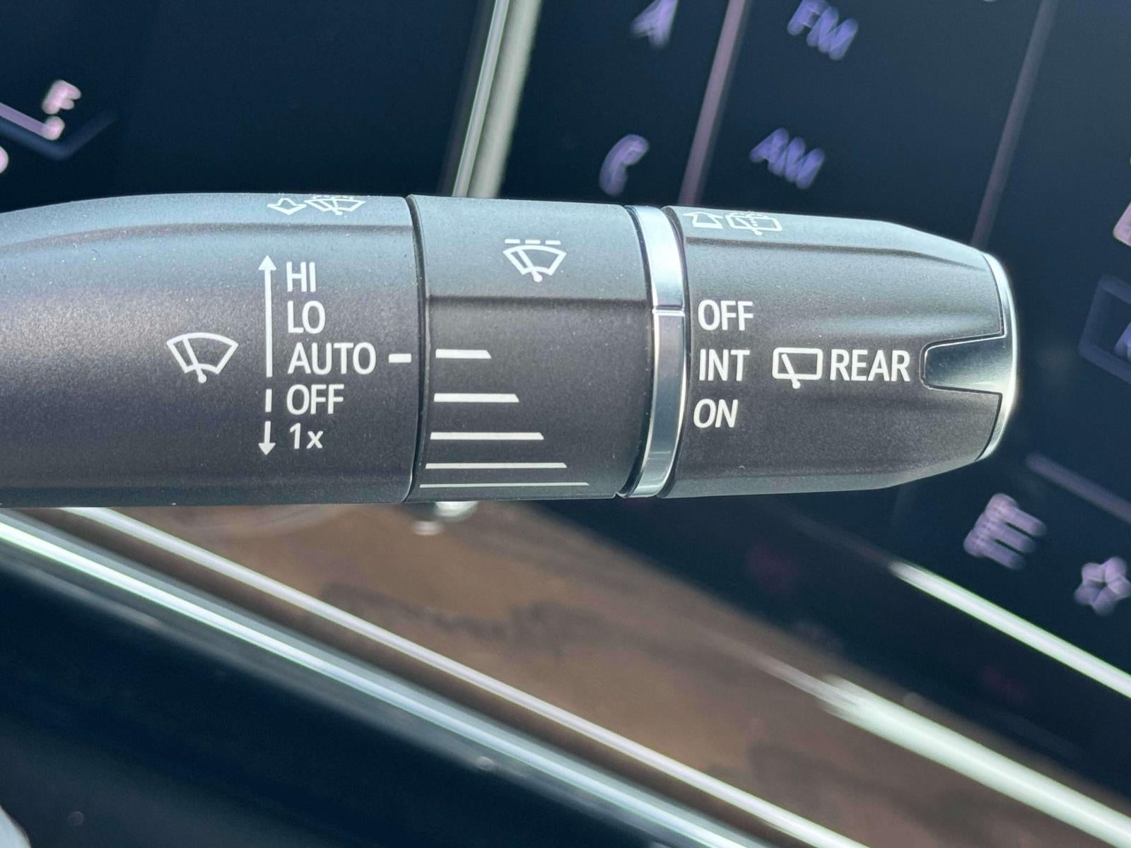 2024 Cadillac Escalade ESV 4WD Premium Luxury Platinum