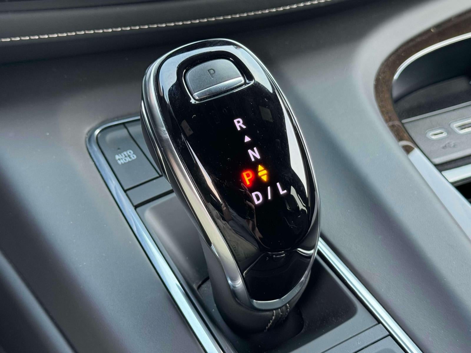 2024 Cadillac Escalade ESV 4WD Premium Luxury Platinum