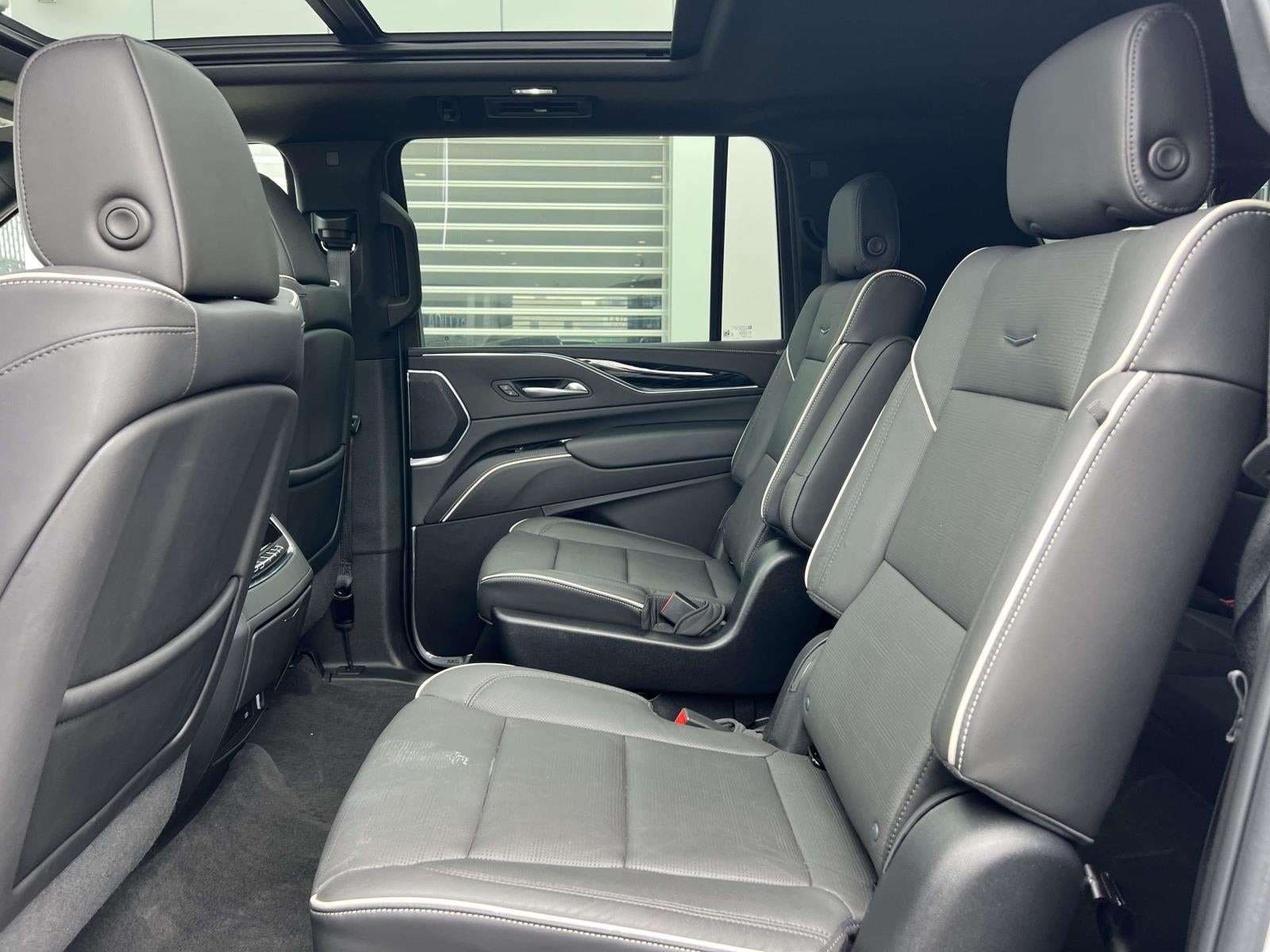 2023 Cadillac Escalade ESV 4WD Sport