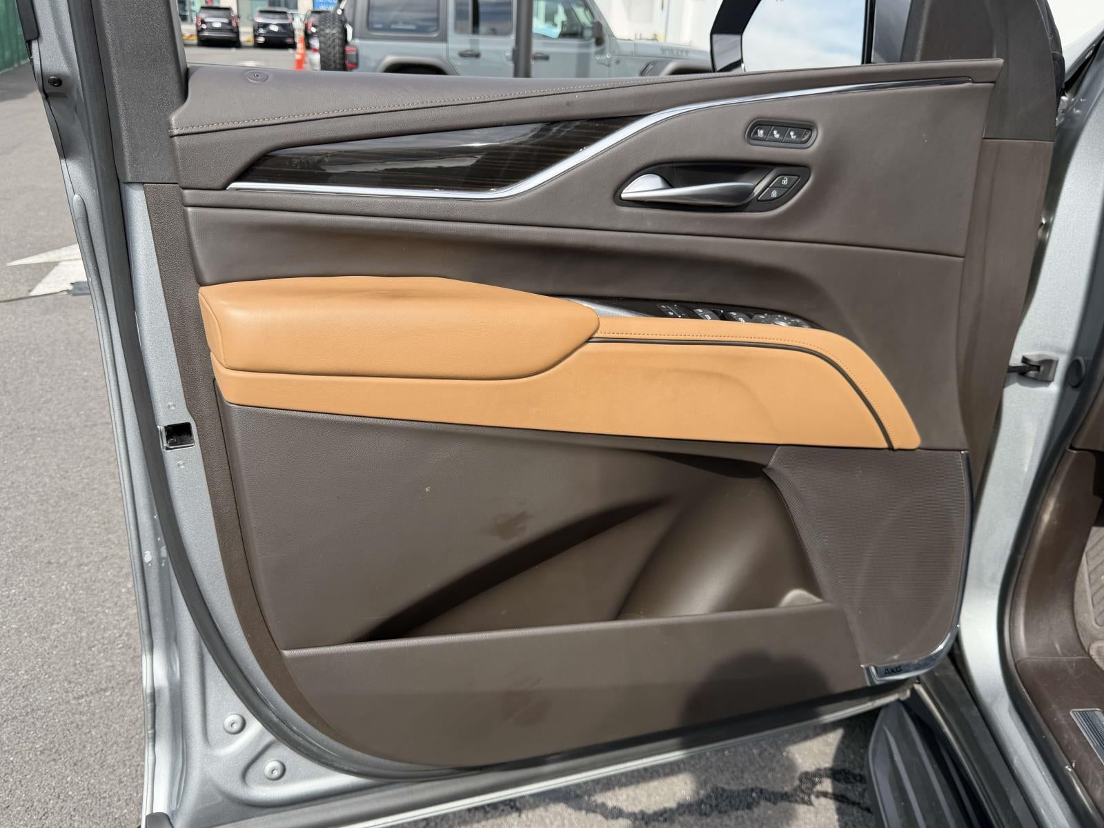 2023 Cadillac Escalade ESV 4WD Sport