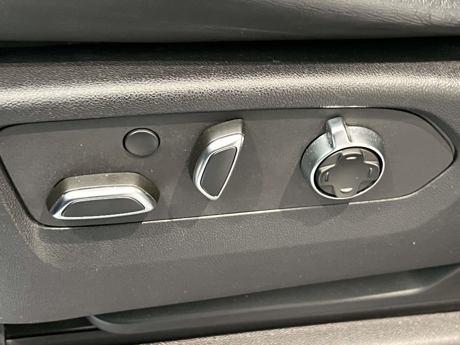 2023 Cadillac Escalade ESV 4WD Sport Platinum