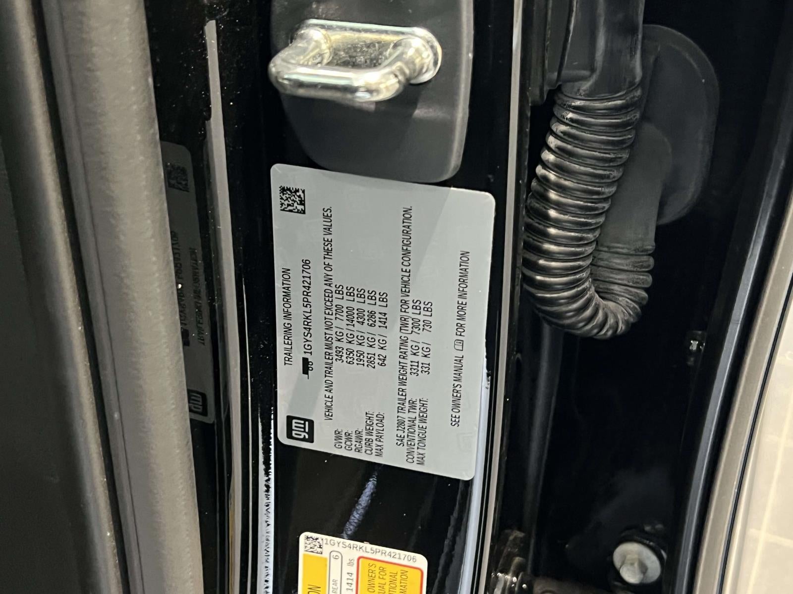 2023 Cadillac Escalade ESV 4WD Sport Platinum