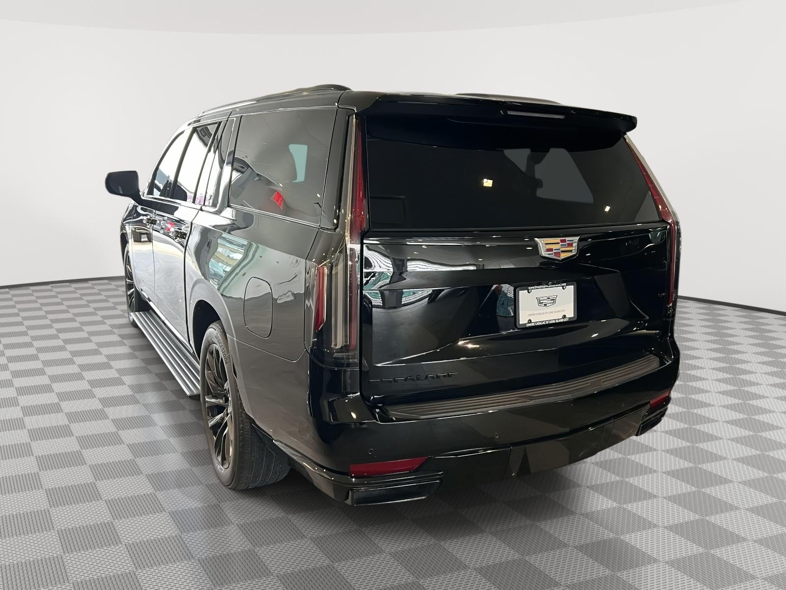 2023 Cadillac Escalade ESV 4WD Sport Platinum