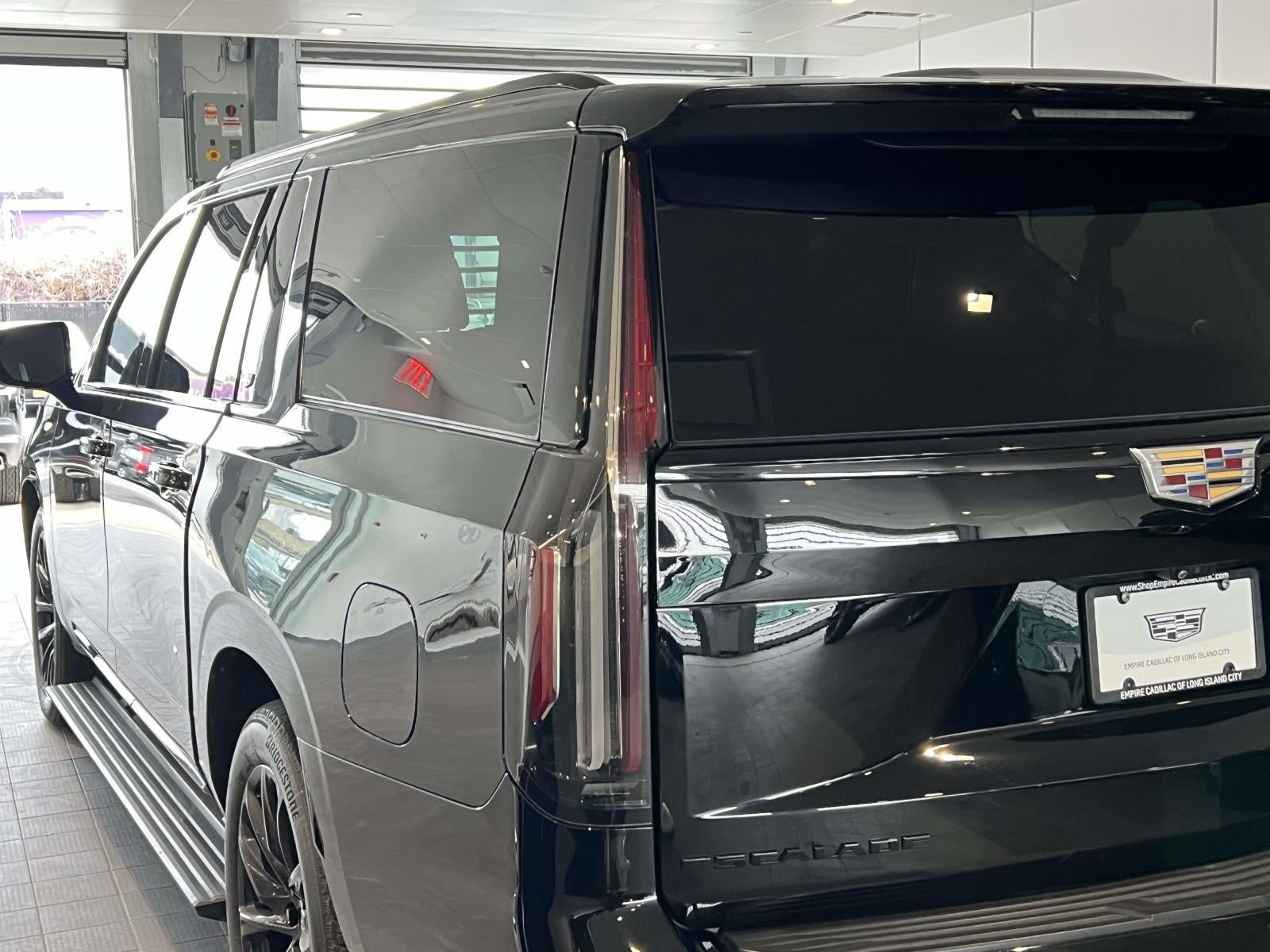 2023 Cadillac Escalade ESV 4WD Sport Platinum