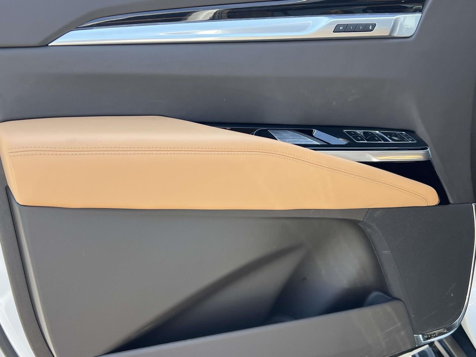 2025 Cadillac Escalade Premium Luxury