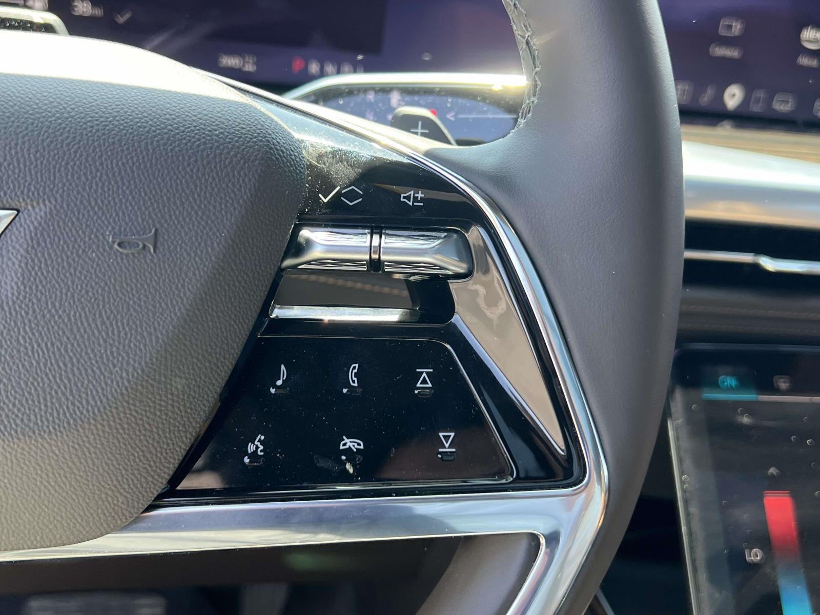 2025 Cadillac Escalade Premium Luxury