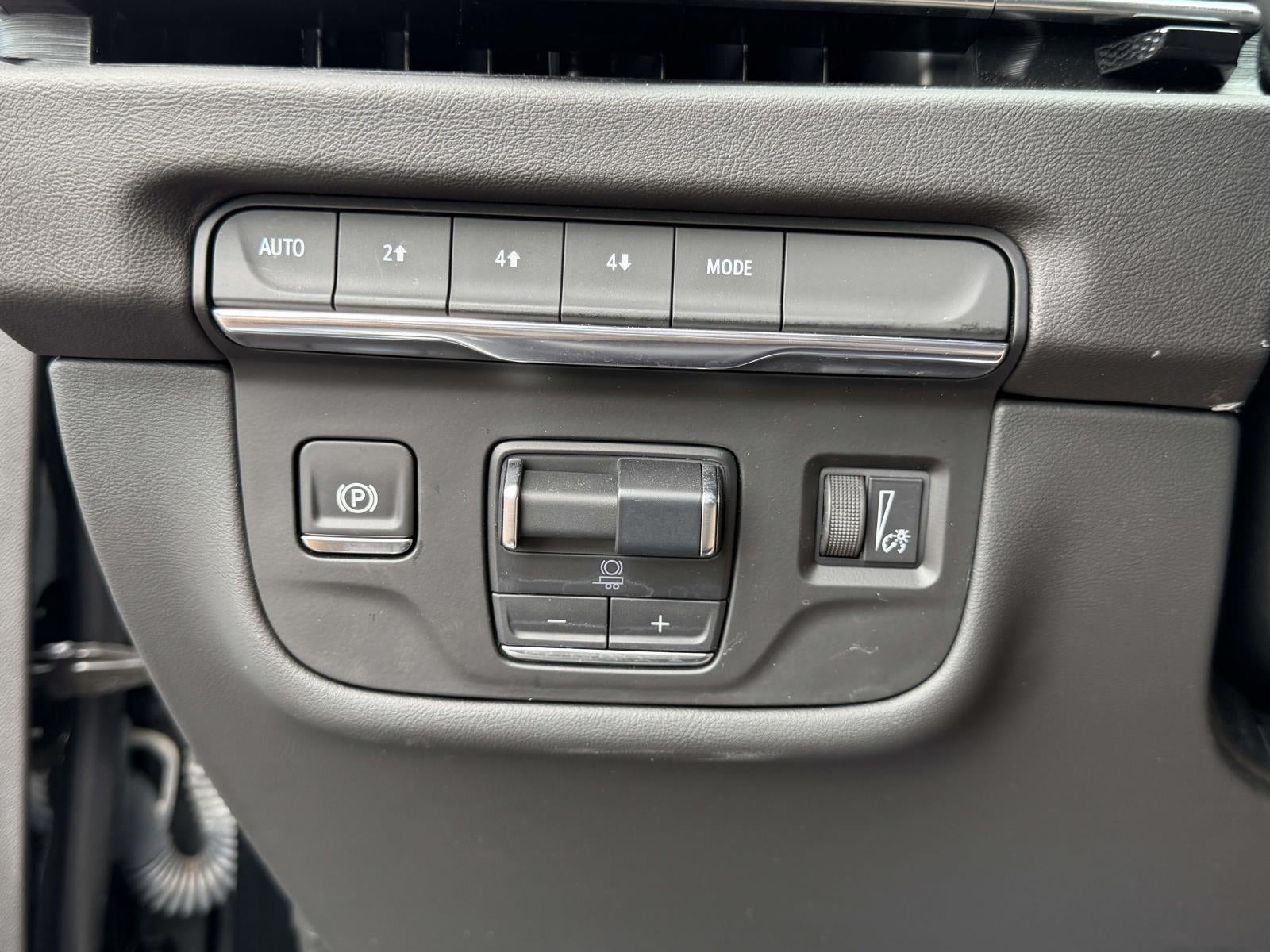 2025 Cadillac Escalade ESV Premium Luxury