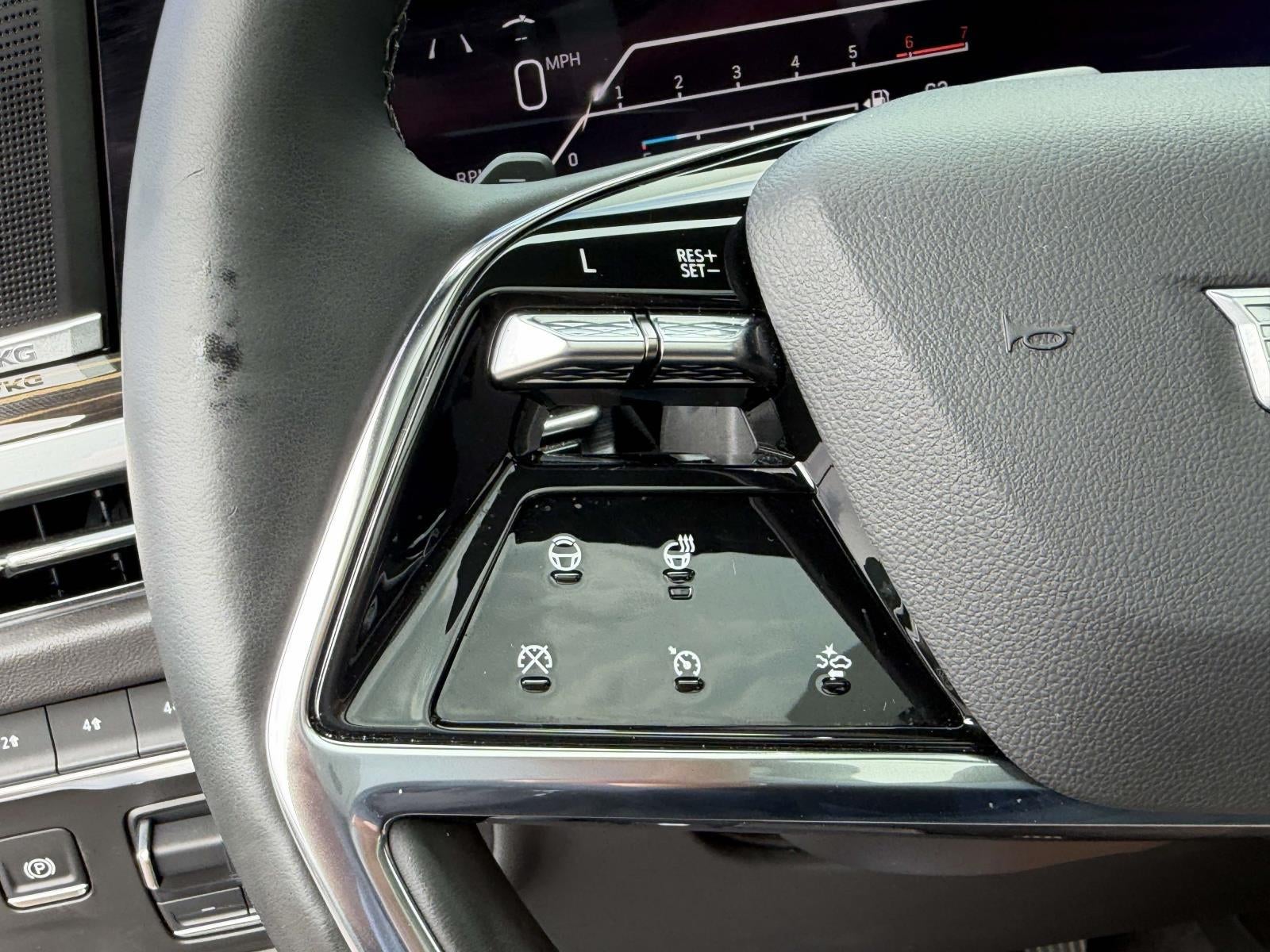2025 Cadillac Escalade ESV Premium Luxury