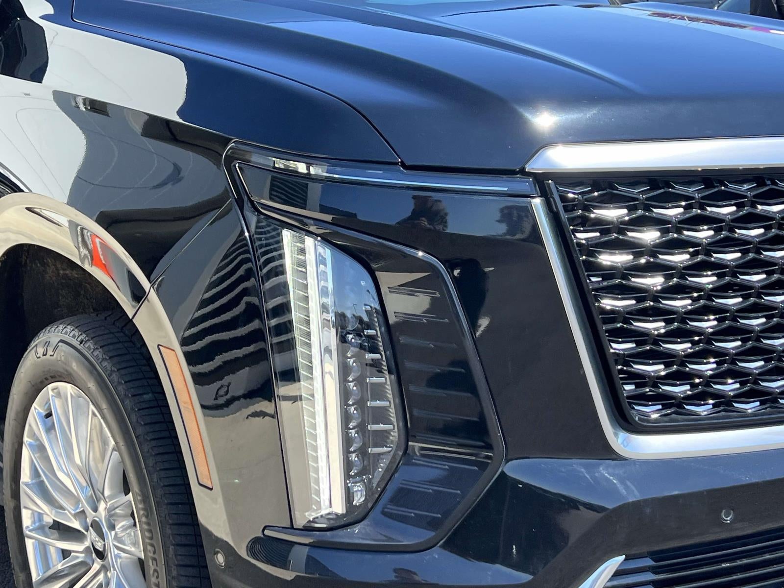 2025 Cadillac Escalade ESV Premium Luxury