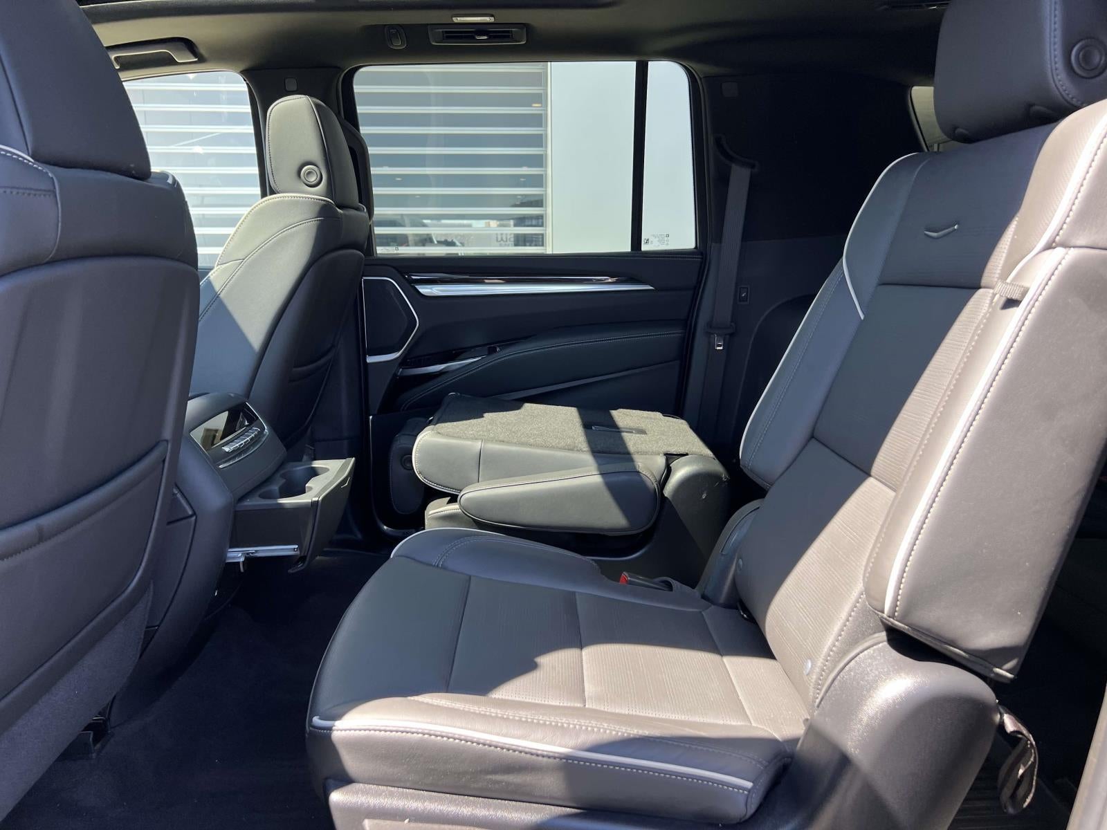 2025 Cadillac Escalade ESV Premium Luxury