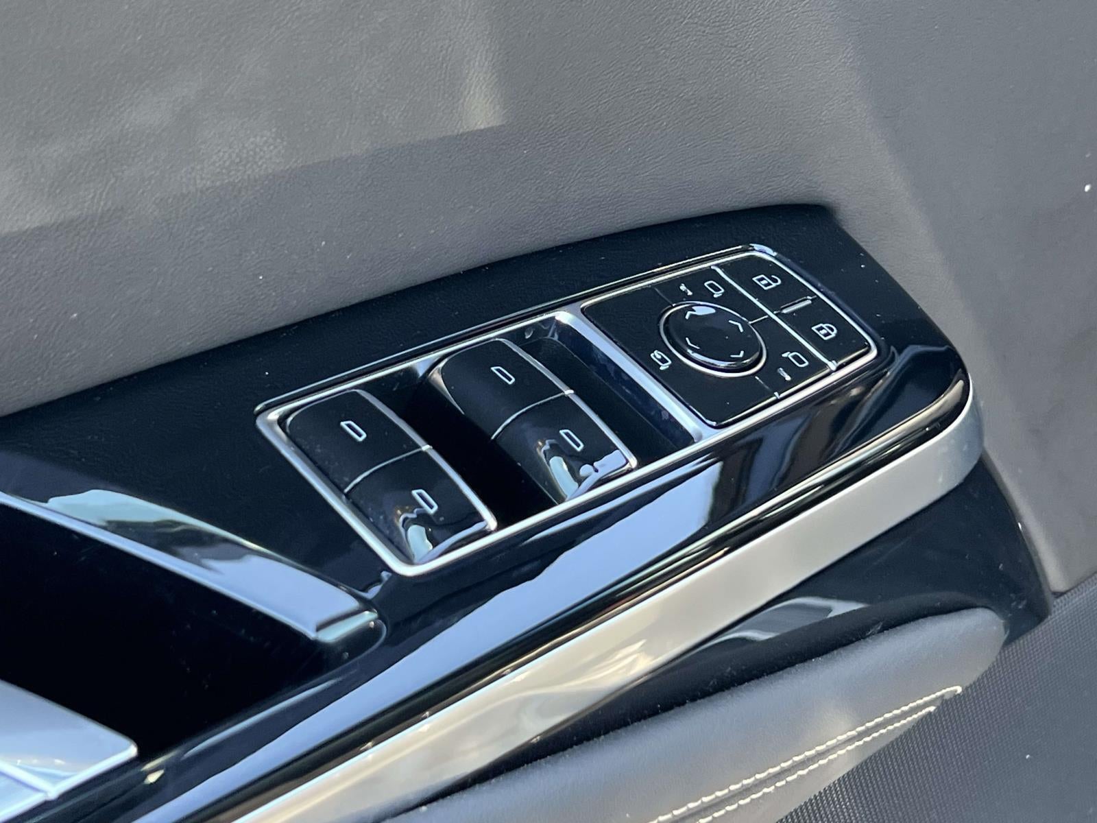 2025 Cadillac Escalade ESV Premium Luxury