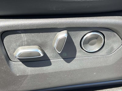 2025 Cadillac Escalade ESV Premium Luxury