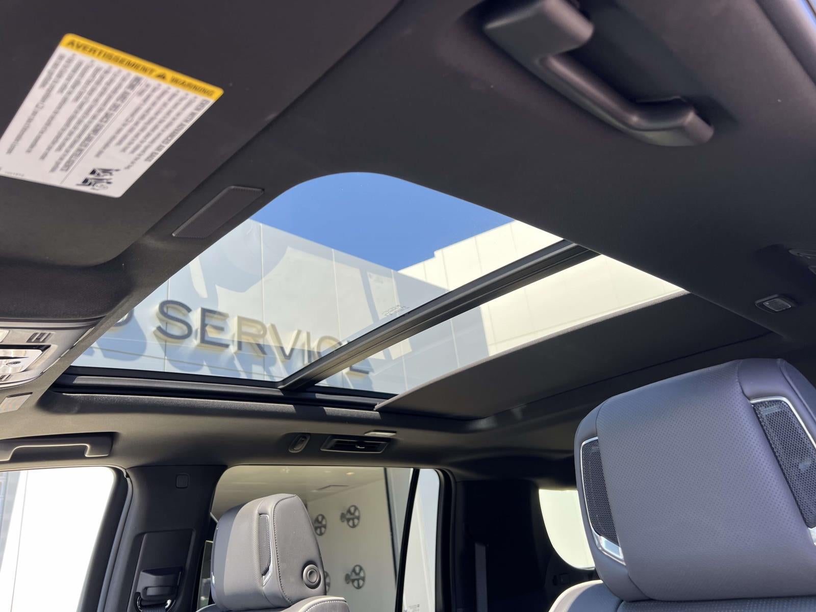 2025 Cadillac Escalade ESV Premium Luxury