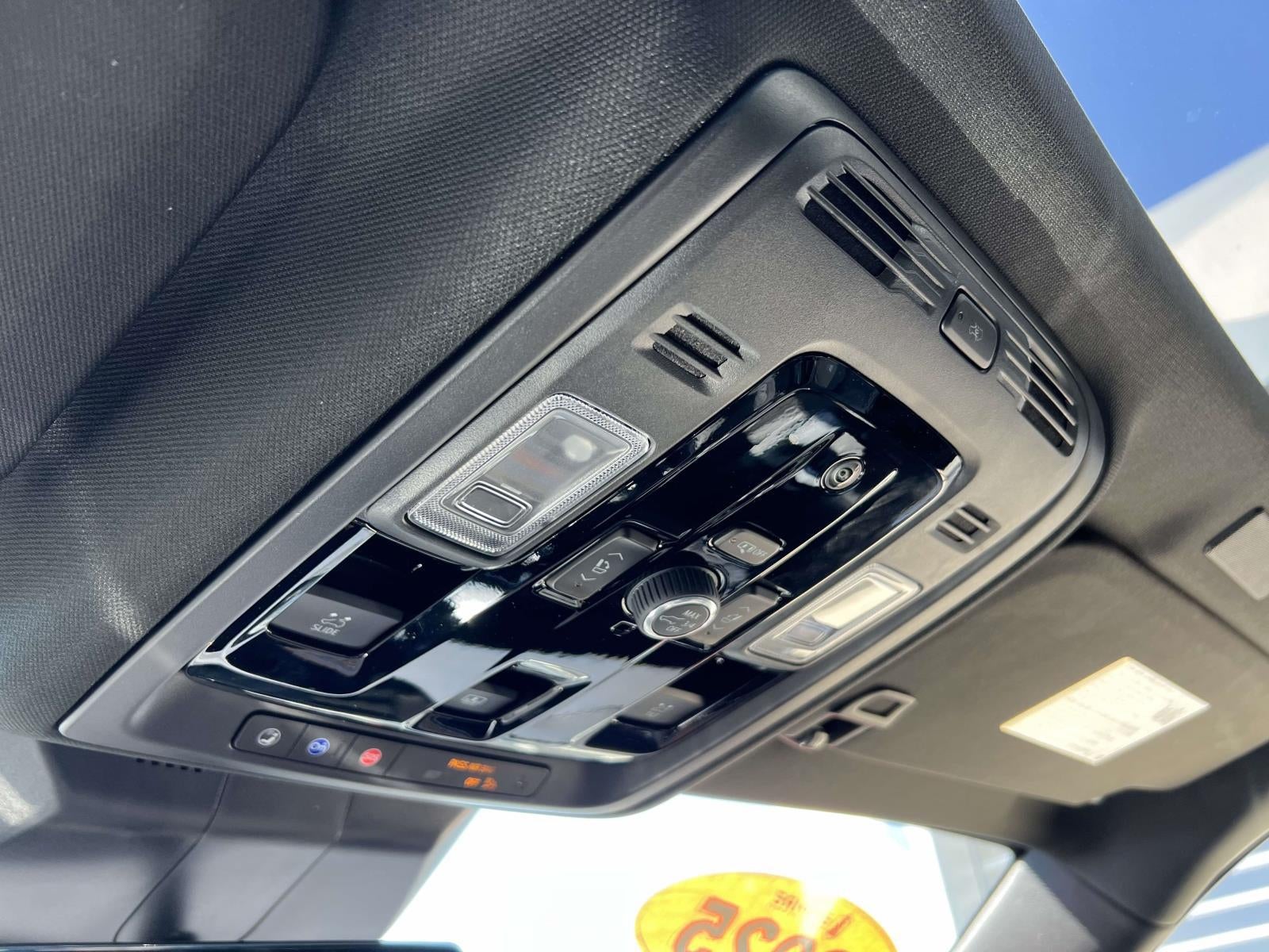 2025 Cadillac Escalade ESV Premium Luxury