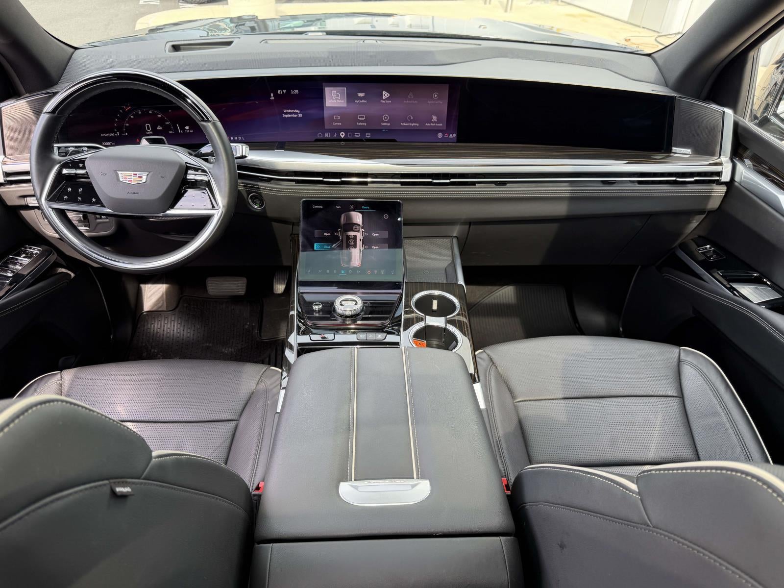 2025 Cadillac Escalade ESV Premium Luxury