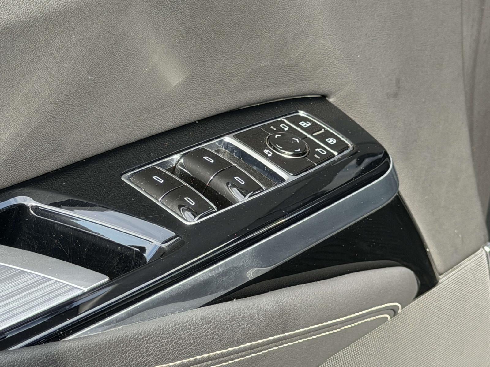 2025 Cadillac Escalade ESV Premium Luxury