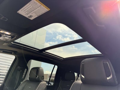 2025 Cadillac Escalade ESV Premium Luxury