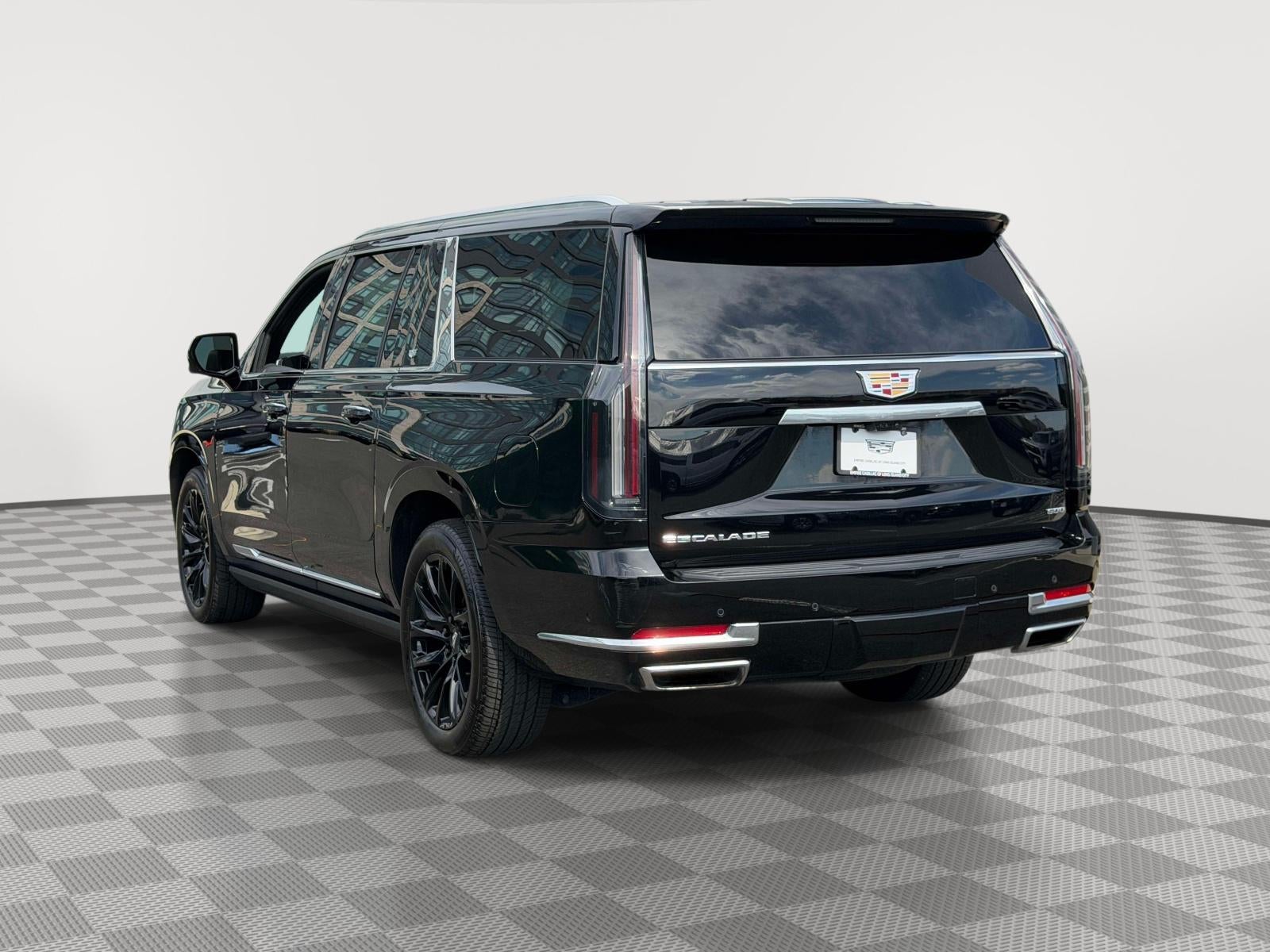 2025 Cadillac Escalade ESV Premium Luxury