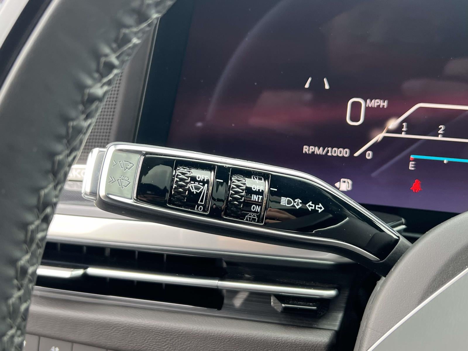2025 Cadillac Escalade ESV Sport