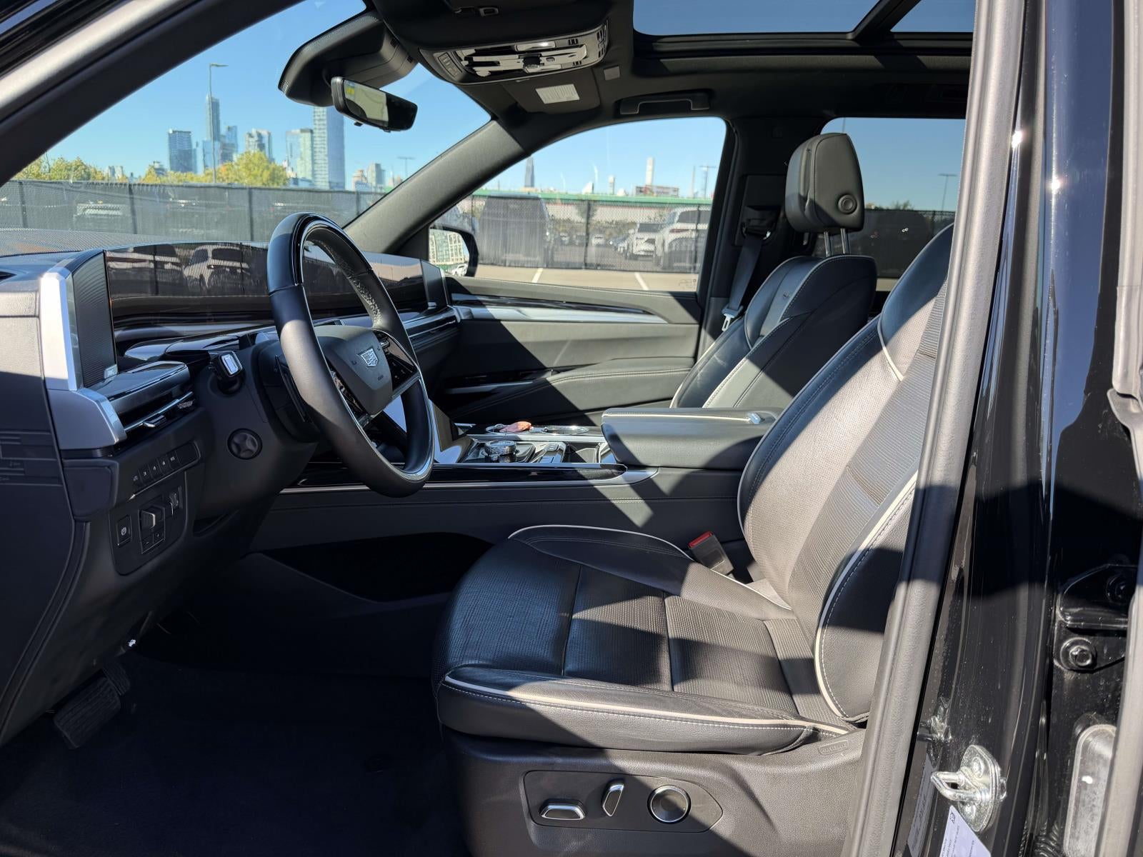 2025 Cadillac Escalade ESV Sport