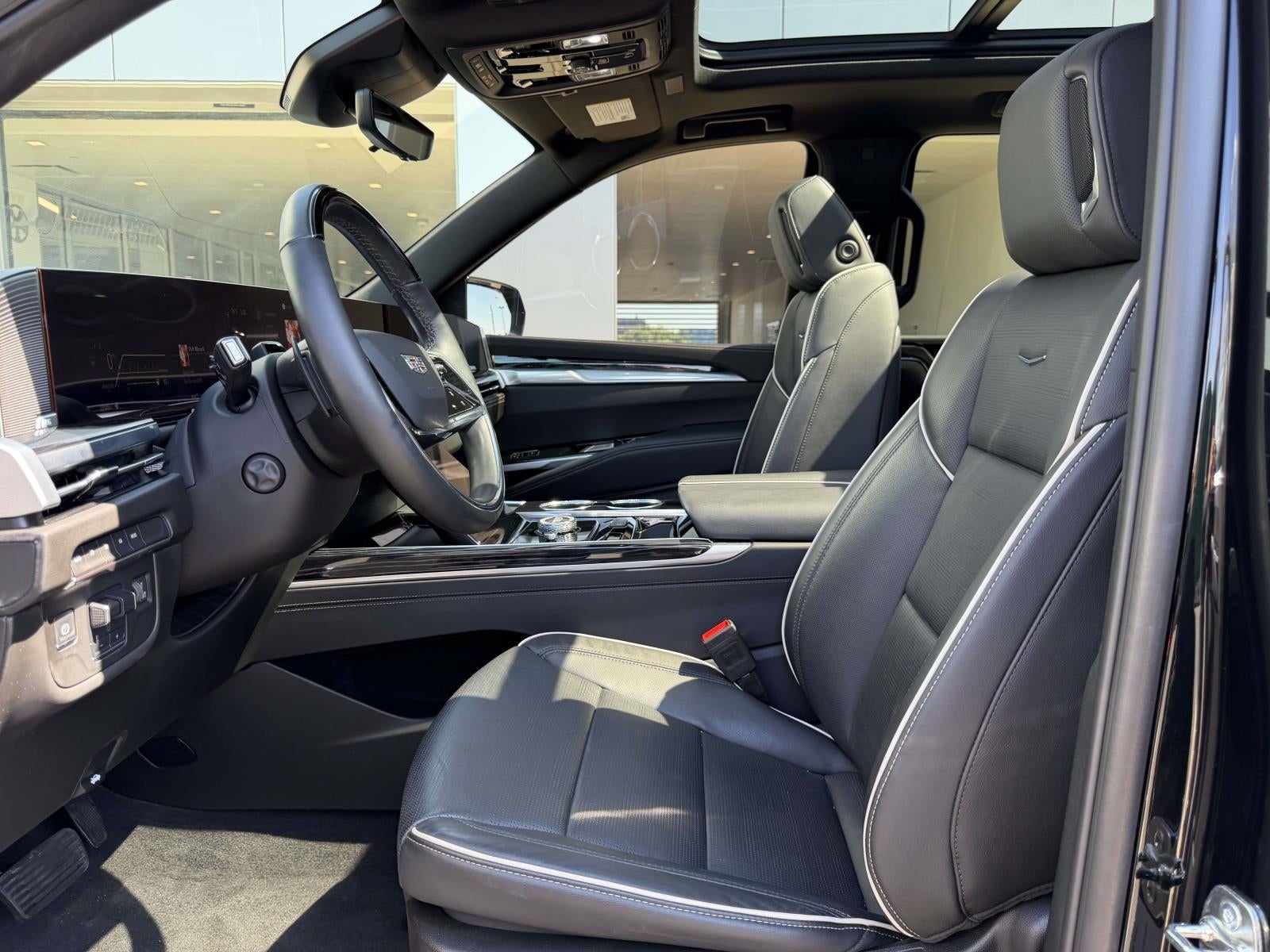 2025 Cadillac Escalade ESV Sport