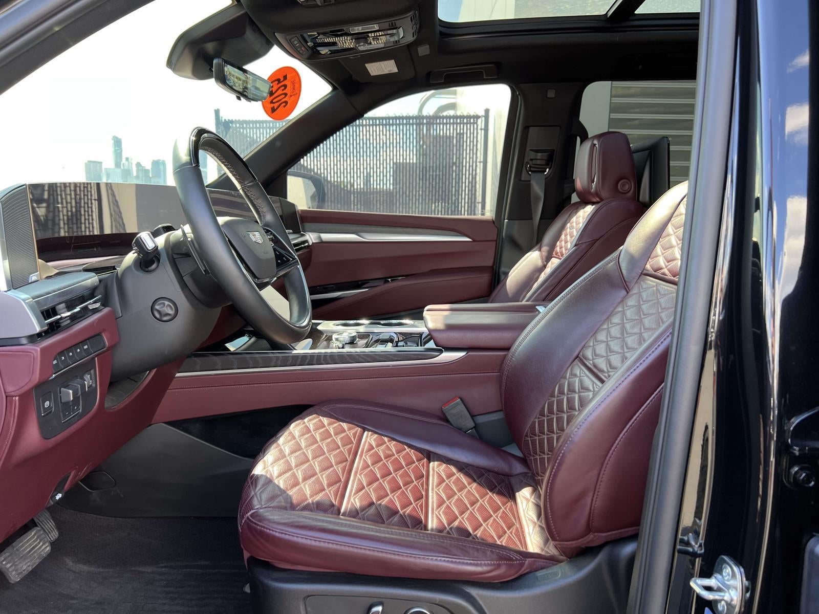 2025 Cadillac Escalade ESV Sport
